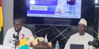 LE MINISTRE MORY CONDÉ REÇU PAR LA CGE-GUI