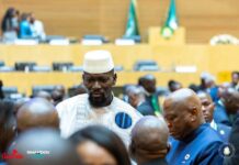 MAMADI DOUMBOUYA APPELLE À REPENSER L’AFRIQUE EN PROFONDEUR