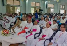 AFIN D’ÉVITER TOUTE PRESSION POLITIQUE, L’ÉGLISE REFUSE L’ARGENT DE L’ÉTAT