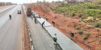 L’AGEROUTE EN MARCHE : BÂTIR DES INFRASTRUCTURES ROUTIÈRES DURABLES POUR LA GUINÉE