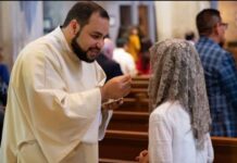 DE LA NASA AU SACERDOCE : L’INCROYABLE CONVERSION D’UN SCIENTIFIQUE CATHOLIQUE