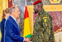 “FLOTTE FANTÔME RUSSE” : CONAKRY FRAPPE FORT