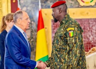 “FLOTTE FANTÔME RUSSE” : CONAKRY FRAPPE FORT