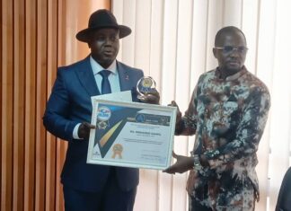 PRIX ARCOM-MÉRITE : ME SAMPIL, DISTINGUÉ POUR SA RÉVOLUTION JUDICIAIRE !