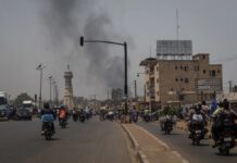 MALI EN CRISE : JIHAD, POLITIQUE ET JUNTE MUETTE