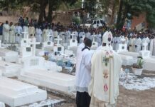 BOFFA 2026 : BÉNÉDICTION DES TOMBES DES MISSIONNAIRES, UN HOMMAGE AUX PIONNIERS DE L’ÉVANGILE EN GUINÉE