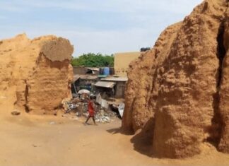 NIGERIA, À LA DÉCOUVERTE DES REMPARTS DE KANO…