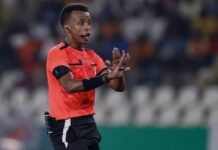 ARBITRE REFOULÉ : FIFA ET CAF PRÉFÈRENT LE SILENCE QU’À LA DÉFENSE
