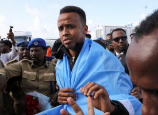 ARBITRE REFOULÉ DES ÉTATS-UNIS : LA RÉVOLTE MONTE EN AFRIQUE