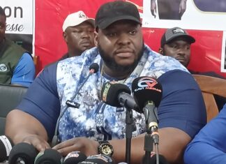POWERLIFTING À CONAKRY : IRON BIBY APPELLE L’AFRIQUE À CONQUÉRIR LE MONDE