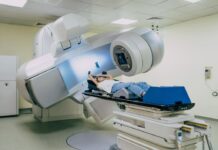 GUINÉE : QUAND LE MANQUE D’ÉQUIPEMENTS FREINE LA PRISE EN CHARGE DU CANCER