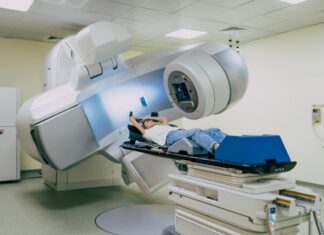 GUINÉE : QUAND LE MANQUE D’ÉQUIPEMENTS FREINE LA PRISE EN CHARGE DU CANCER