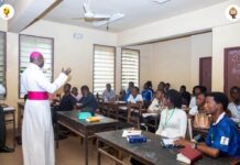 KINDIA : IMMERSION AU CŒUR DE LA FORMATION BIBLIQUE ET HUMAINE DES JEUNES