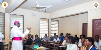 KINDIA : IMMERSION AU CŒUR DE LA FORMATION BIBLIQUE ET HUMAINE DES JEUNES