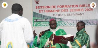 RÉSEAUX SOCIAUX : L’ÉGLISE INTERPELLE LA JEUNESSE SUR LES DÉRIVES NUMÉRIQUES