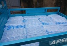 EAU EN SACHET BANNIE : LE VISAGE SOCIAL D’UNE TRANSITION BRUTALE